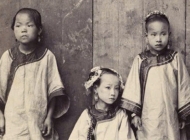 Ảnh hiếm về tiểu thư cuối triều Thanh và bí mật 'gót sen ba tấc'