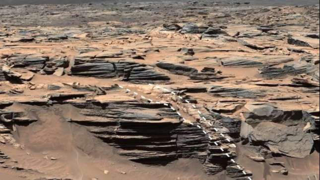 Miệng núi lửa trên sao Hỏa 'chứa đầy' đá quý, phải chăng sự sống đã từng tồn tại?