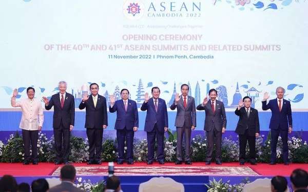 Hội nghị Cấp cao ASEAN lần thứ 40, 41 chính thức khai mạc
