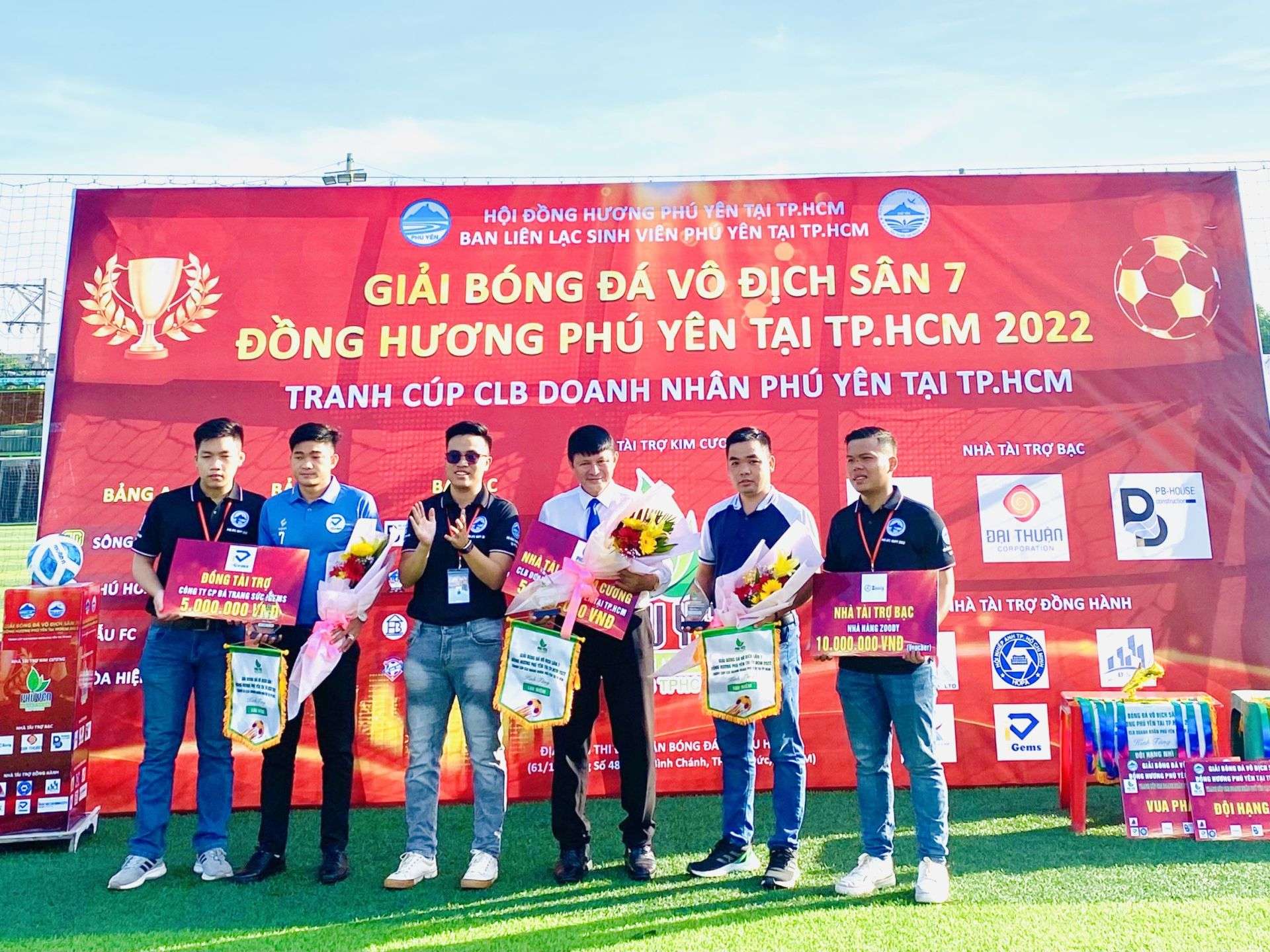 Giải bóng đá tranh Cúp CLB Doanh nhân Phú Yên tại TP. Hồ Chí Minh
