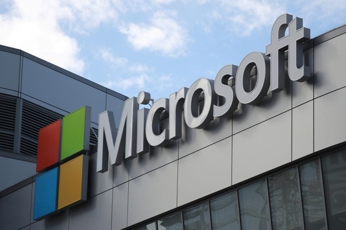 Vốn hóa Microsoft vượt 3.000 tỷ USD