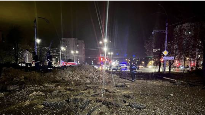 Bom rơi ngoài ý muốn tại Nga, thành phố gần Ukraine thiệt hại