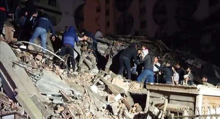 Động đất độ lớn 7,8 khiến ít nhất 100 người thiệt mạng ở cả Thổ Nhĩ Kỳ và Syria