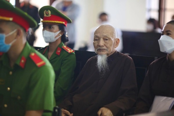 Phúc thẩm vụ Tịnh thất Bồng Lai: Y án 5 năm tù với bị cáo Lê Tùng Vân